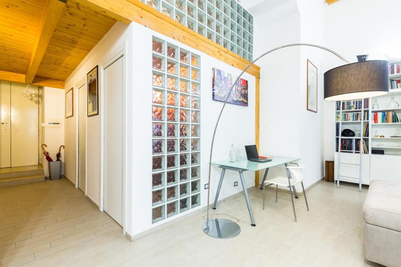 Ma Maison - Family Apartment At The Historical Center Nápoly Kültér fotó